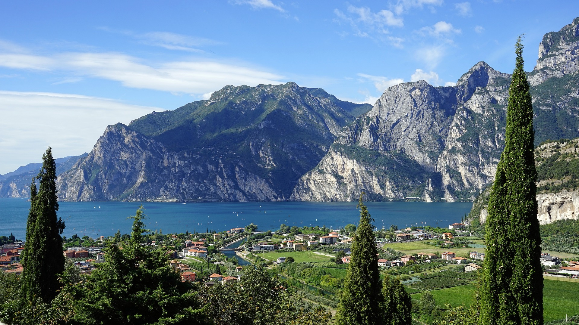 23 04 Gardasee garda gb90188109 1920