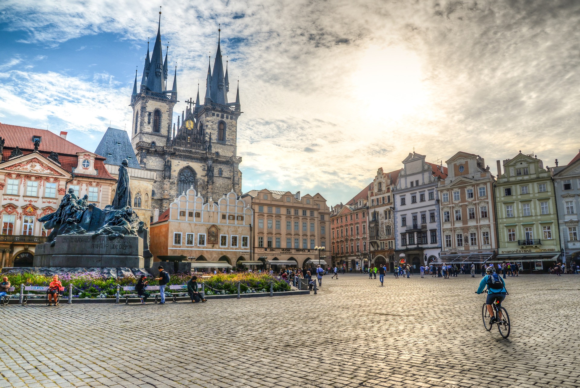 25 05 25 29 prag radfahren square 3698563 1920