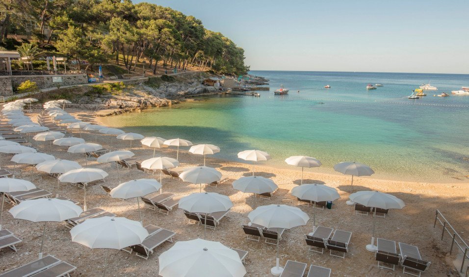 26 07 12 19 Losinj vzal beach